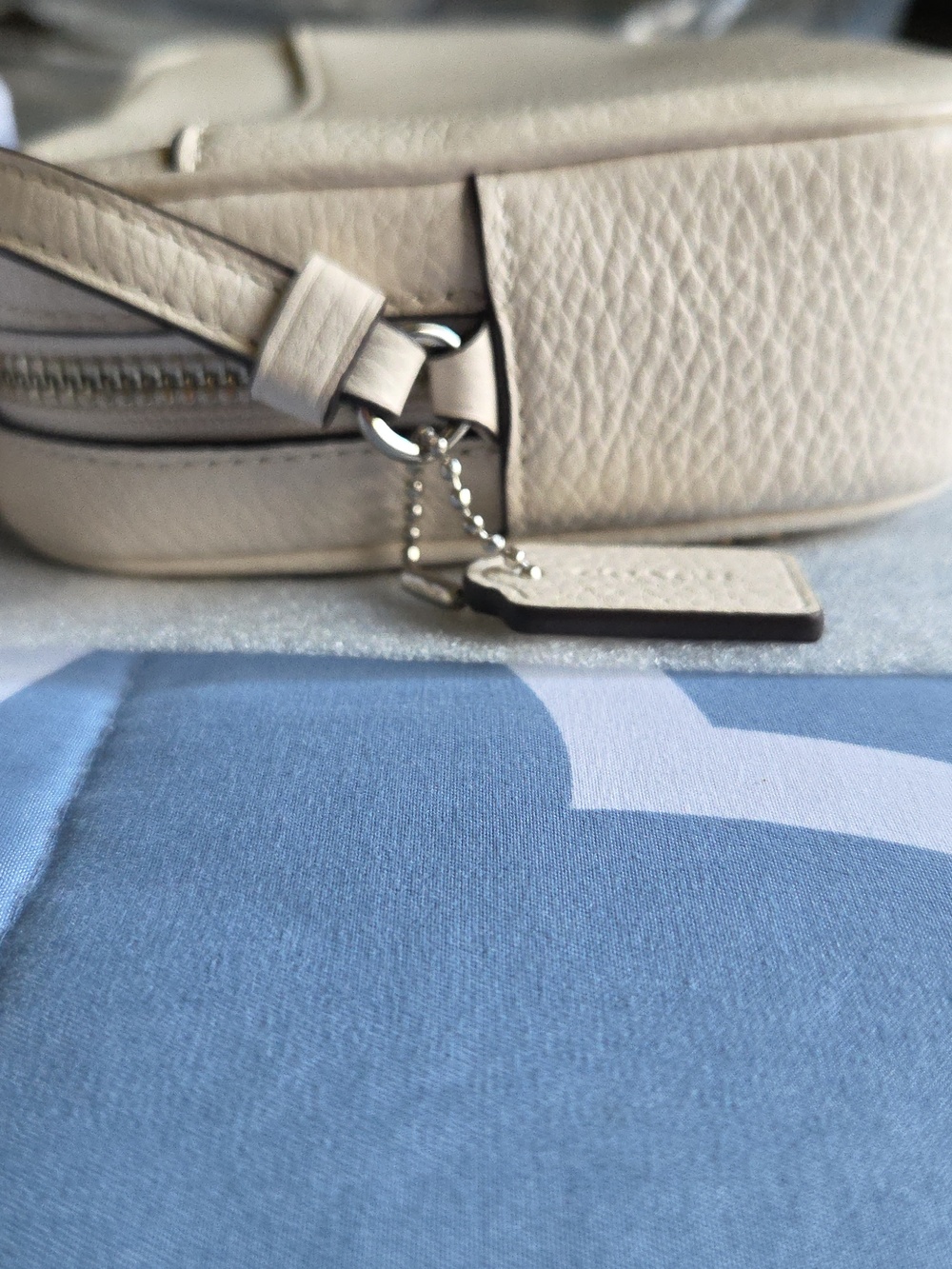 NWT Coach Mini Straw Camera Crossbody - Picture 5 of 12